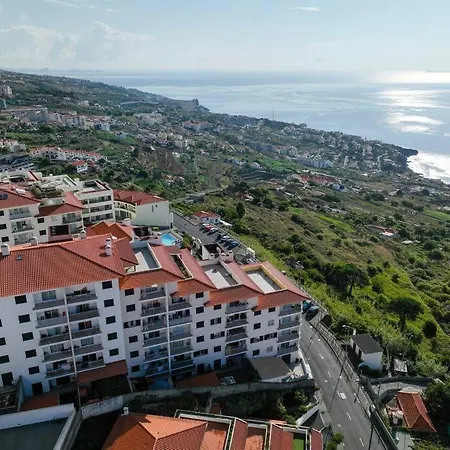 Comfy & Joyful Oceanview Retreat * Caniço